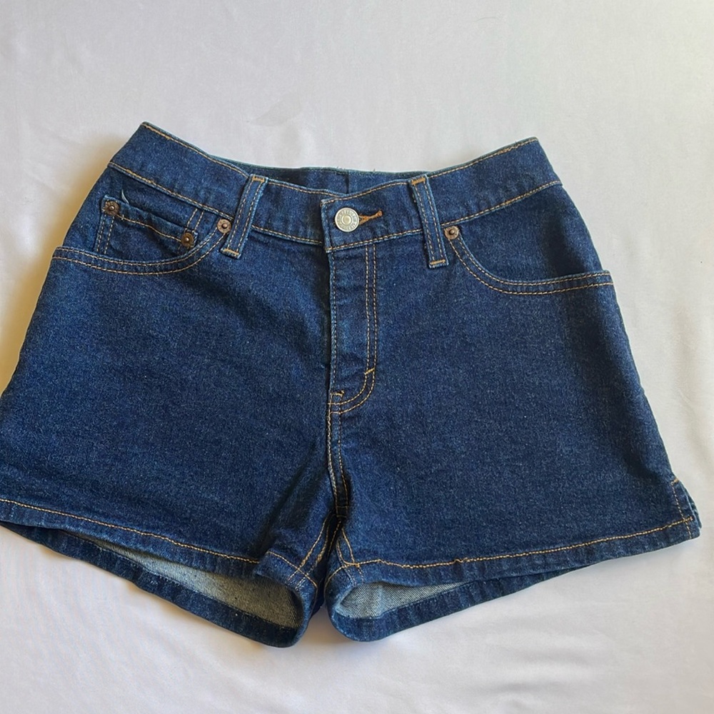 Levi’s Dark Blue Playful yet polished, Stylish Comfortable Cute Jean shorts